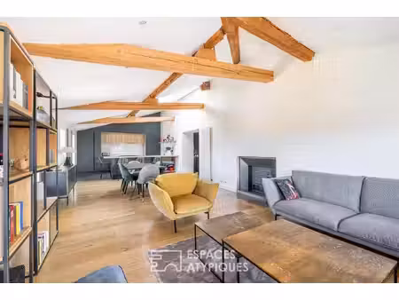 dernier étage en duplex rénové à saint cyr au mont d'or