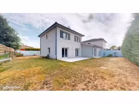 maison 5 pièces 130 m²