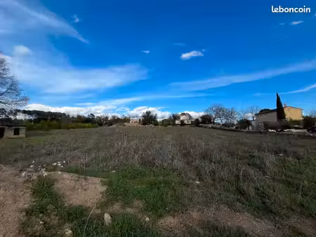 terrain 1 101 m² carces