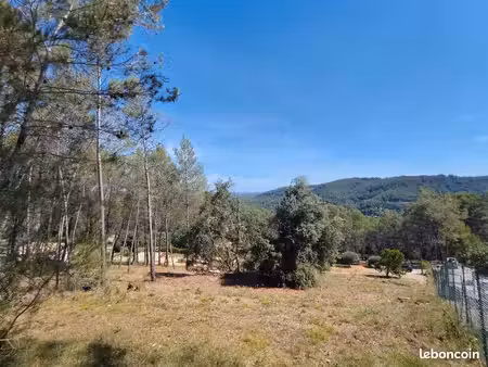 terrain 2 030 m² taradeau