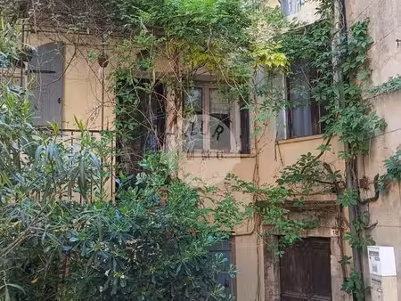 studio 5 pièces 84 m²