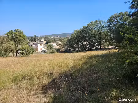 terrain 521 m² roquebrune sur argens
