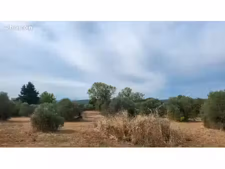terrain 2 500 m² tavernes