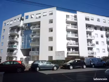 studio 31m2 avec parking
