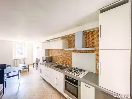 appartement duplex à louer dans le 9eme