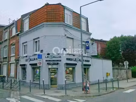 bâtiment 204 m²