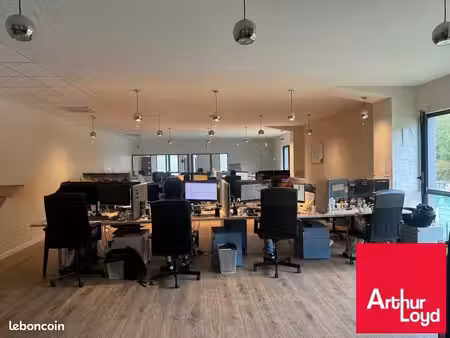 local d'activite 879 m² anglet