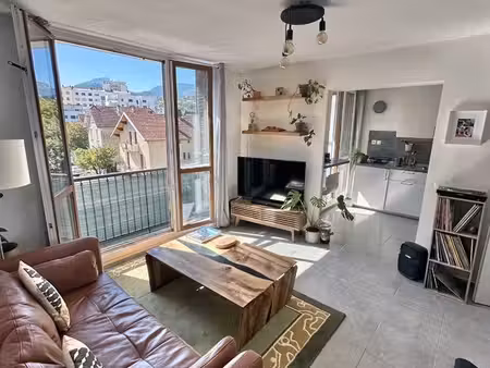 appartement 2 pièces 42m2