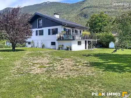 propriété 6 pièces 187 m²