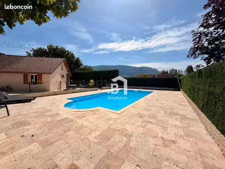 maison 5 pièces 200 m²