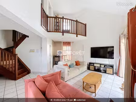 maison 5 pièces 104 m²
