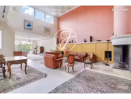 propriété 11 pièces 288 m²