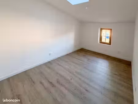 maison de village rénovée 105 m² avec garage
