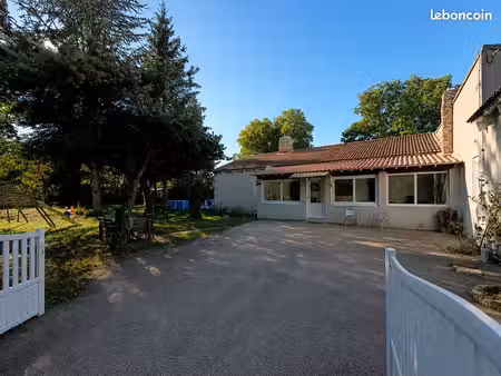 ? maison individuelle 110 m² – terrain clos 1 250 m² – saint-christol-d’albion
