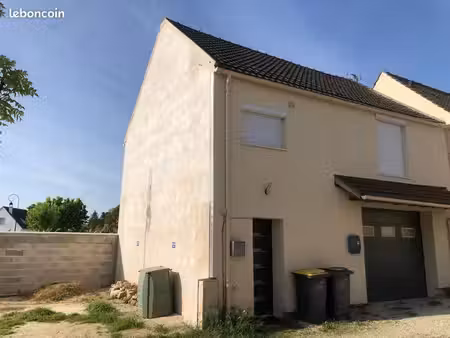 maison de charme complètement rénovée et entièrement équipée dans village calme