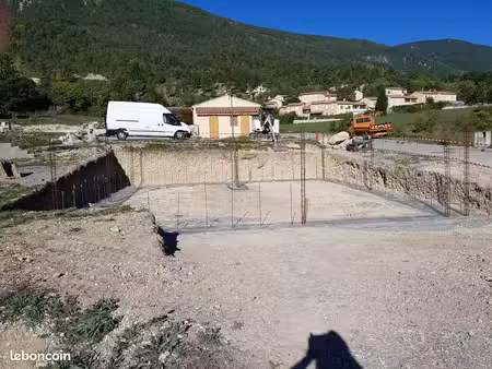 terrain plat 488 m2