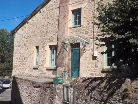 maison - 5 chambres - jardin - proche école et services