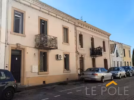immeuble 11 pièces 234 m²
