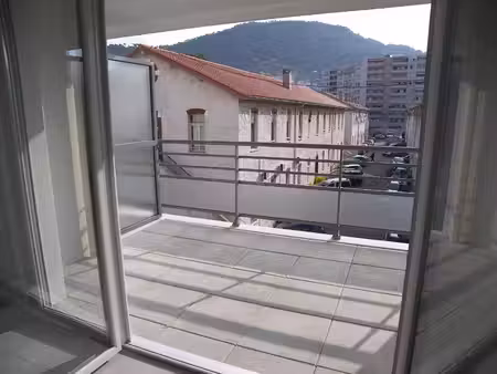 nice vauban - 3 pièces vide + terrasse - 63.60 m2