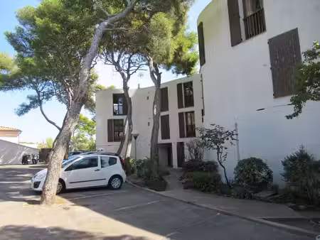 location appartement 3 pièces 56 m² à sausset-les-pins (13960)