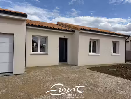 maison de plain-pied 3 chambres avec jardin
