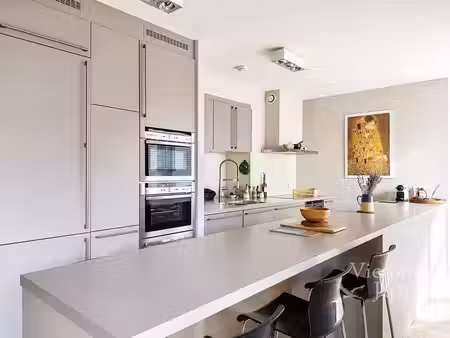 appartement à louer à ixelles € 2.220 (lrkdo) - victoire junot location | zimmo