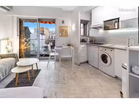 studio cannes forville au mois