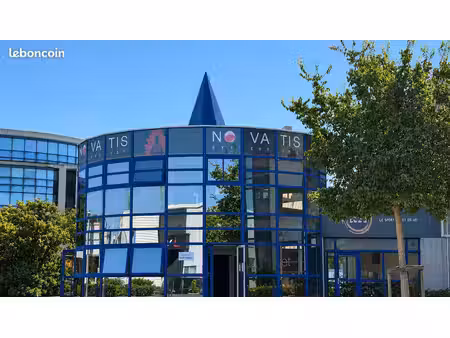bureaux 180 m² la rochelle – proche mer et port – 480 000