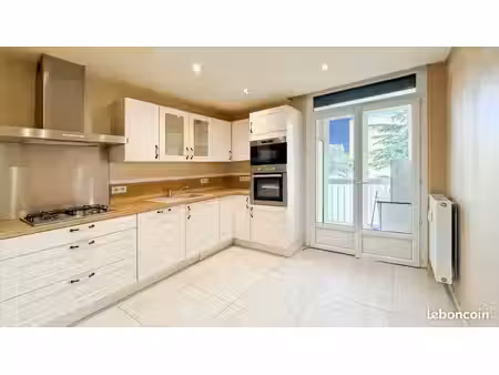 appartement 4 pièces 97 m²