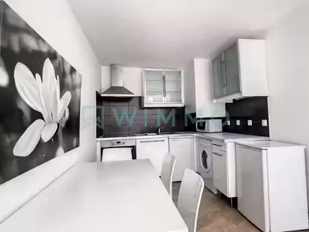 maison t2 meublée en duplex - proche jardin public