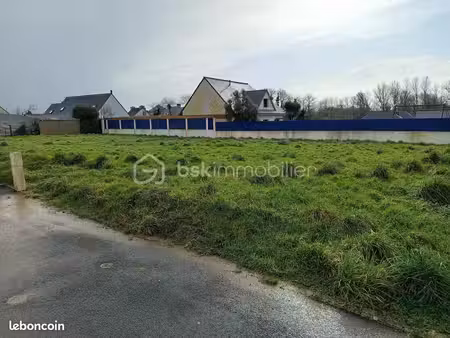 terrain 915 m² pleyben