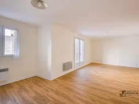 location appartement 2 pièces à nantes centre ville (44000) : à louer 2 pièces / 55m² nant