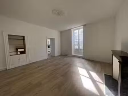 location appartement 2 pièces à nantes centre ville (44000) : à louer 2 pièces / 58m² nant