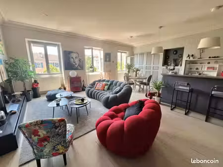 appartement 3 pièces 114 m²