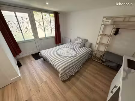 studio neuf meublé avec terrasse