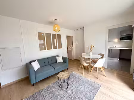 à vendre appartement t2 avec grand balcon la touche moulin du comte à rennes