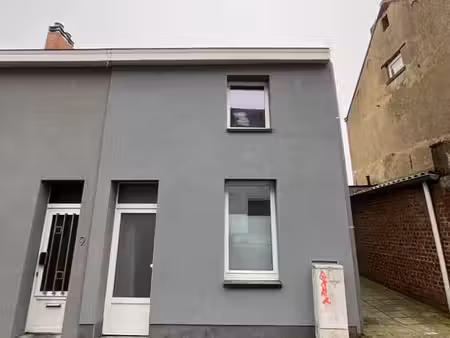 maison 2 chambres à louer en plein centre de rhode