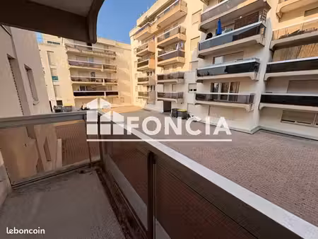 studio 1 pièce 30 m²
