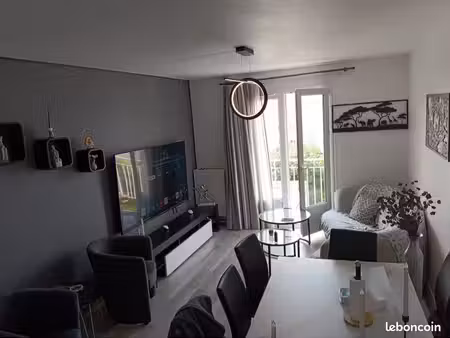 3 pièces • 58 m2 • valence 26000 quartier grand charran