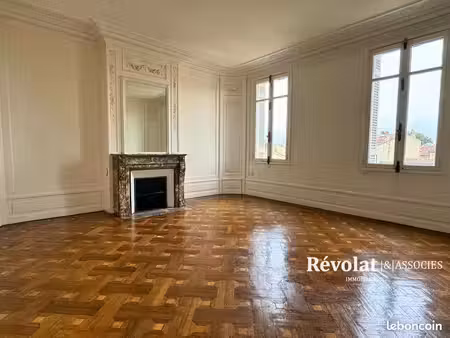 duplex 5 pièces 136 m²