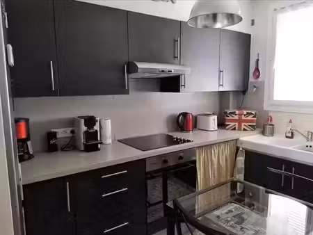 location appartement 4 pièces 85 m² à troyes (10000), 880 €