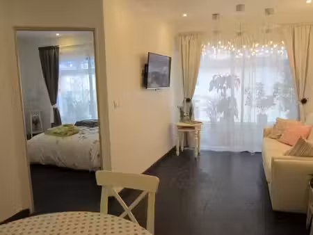 location appartement 2 pièces 55 m² à lille (59000), 770 €
