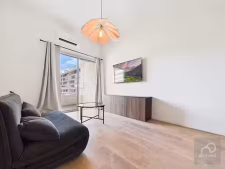 location meublée appartement 2 pièces 52 m² à ajaccio (20000), 940 €