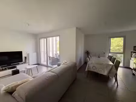 location appartement 3 pièces 60 m² à caluire-et-cuire (69300), 1 021 €