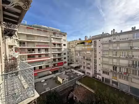 location appartement 5 pièces 112 m² à nice (06000), 1 598 €