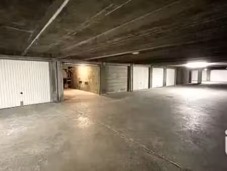 vente garage et parking à grenoble (38000) : à vendre / 16m² grenoble