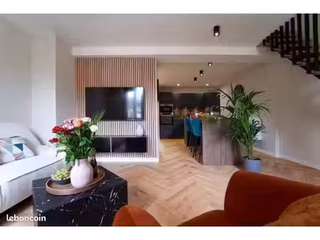 duplex t4 avec filet suspendu