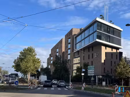 f3 au 6ème étage de la résidence grand angle avec parking