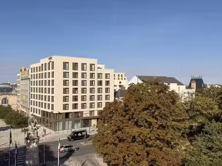 appartement 4 pièces 104 m²