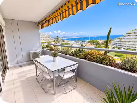 studio loft meublé 30m² – terrasse 10m2 vue mer – marina baie des anges